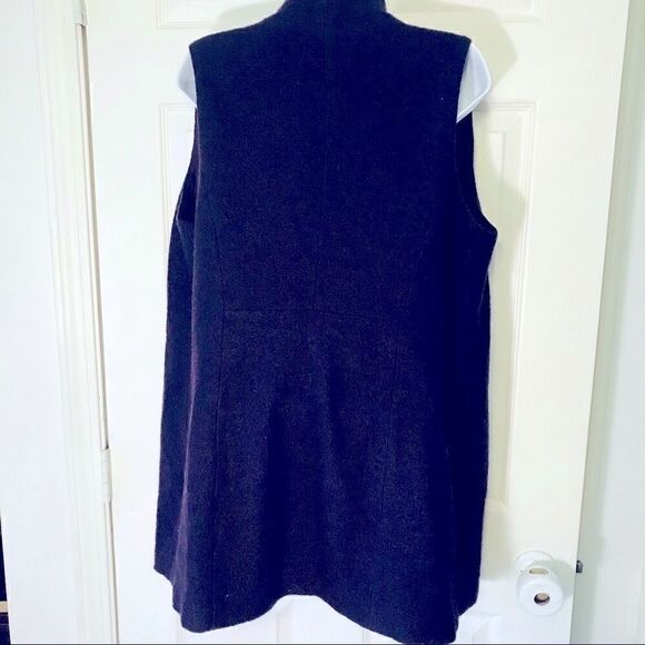 Chico’s Size M / 8 Dark Purple Vest! - Picture 5 of 12